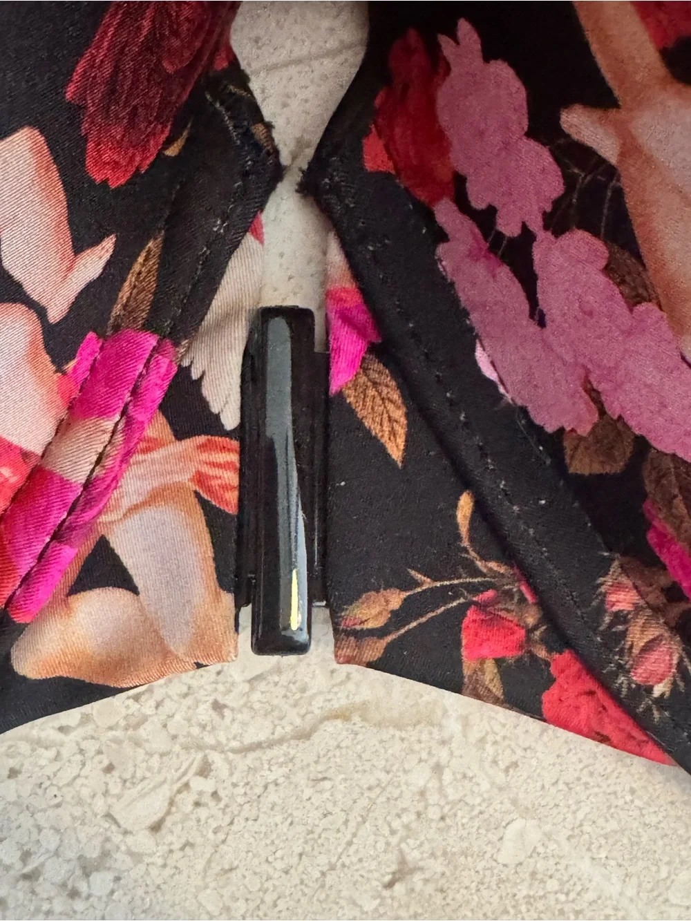 Torrid Floral Cherub Print Underwire Bra - Black/Pink 48DDD